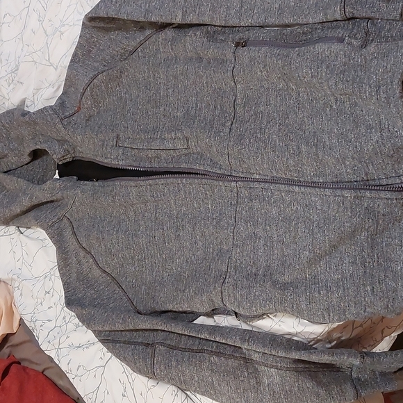 Lululemon, Mens Large, Grey heavyweight  hoodie - Picture 4 of 4
